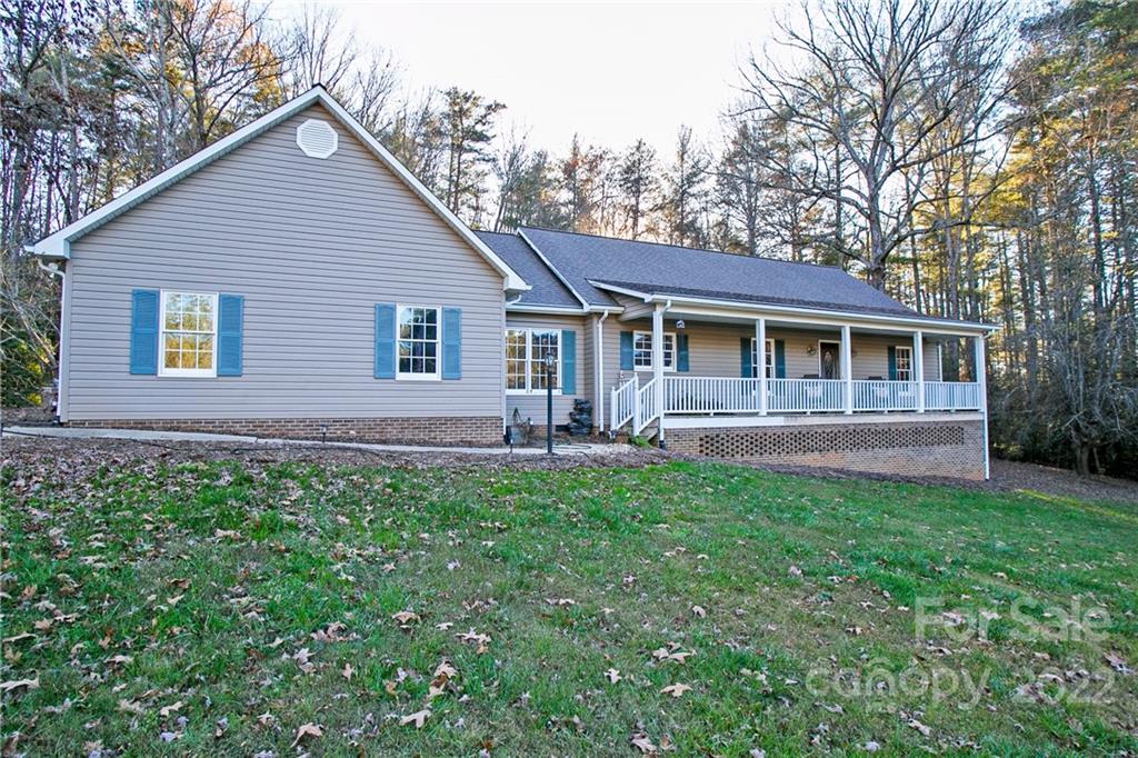 1086 Charleston Drive Morganton NC 28655