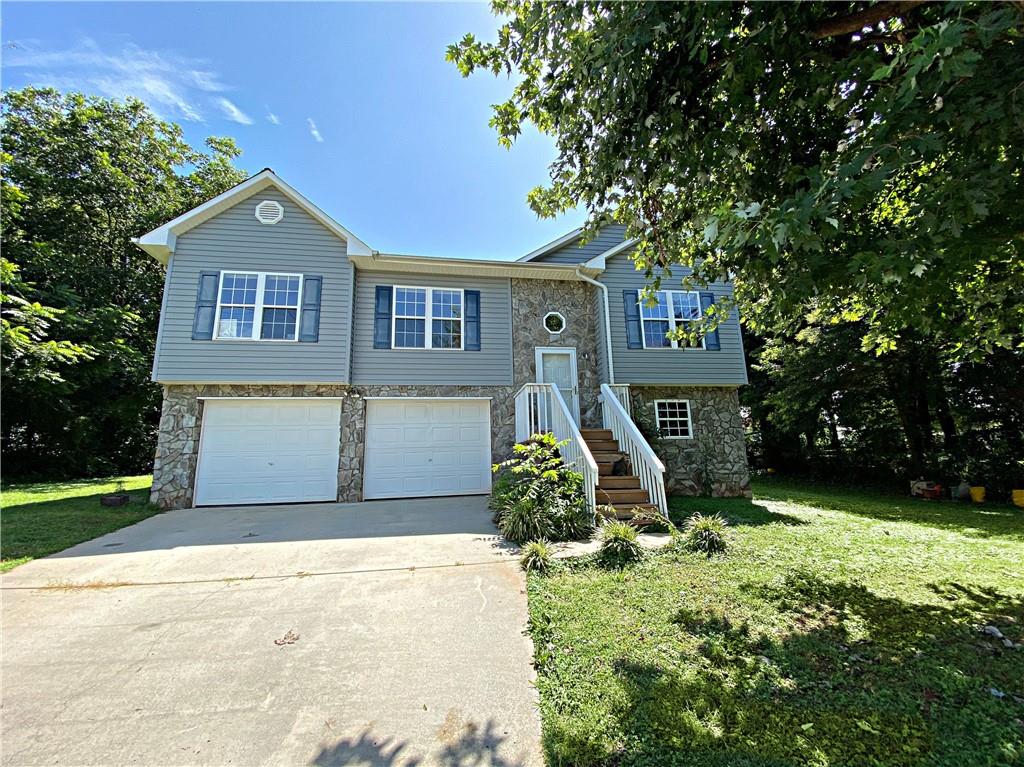 719 N Caldwell Avenue Newton NC 28658