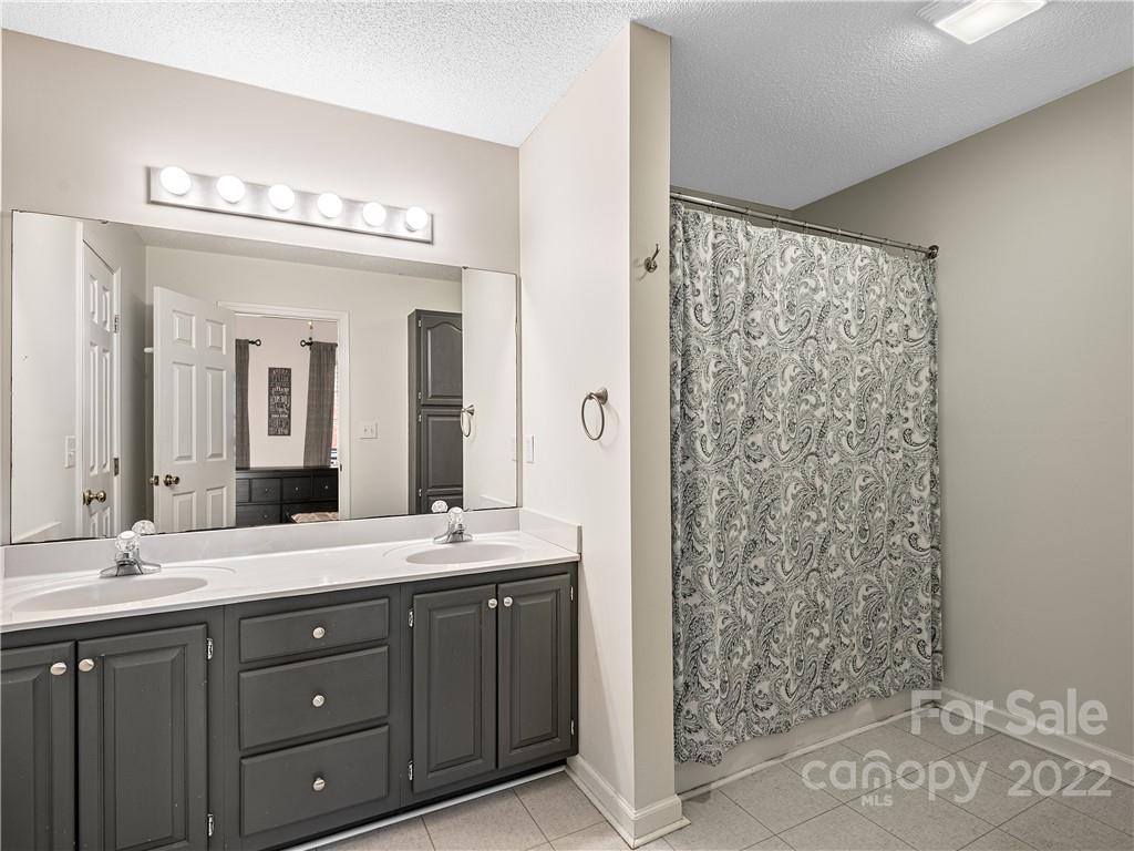 3 Mallory Meadows Court Arden NC 28704