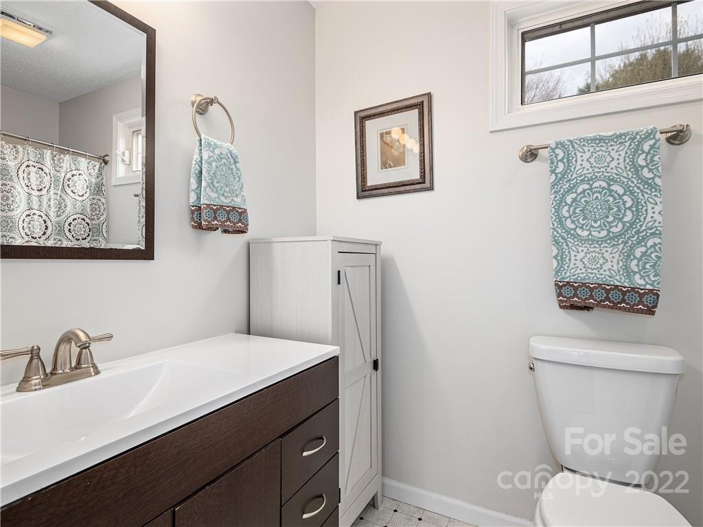 3 Mallory Meadows Court Arden NC 28704