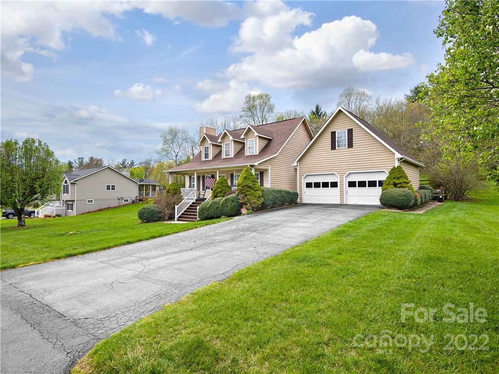 3 Mallory Meadows Court Arden NC 28704