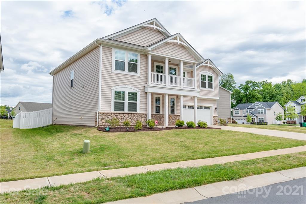 7448 Meridale Forest Drive Charlotte NC 28269