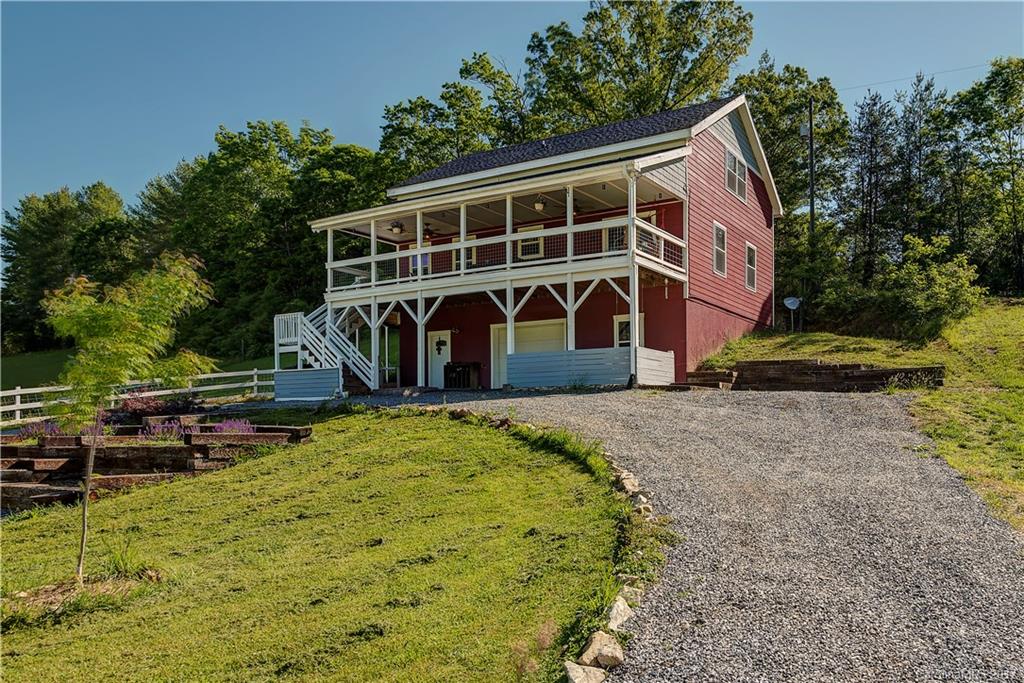 25 Frannys Farm Road Leicester NC 28748