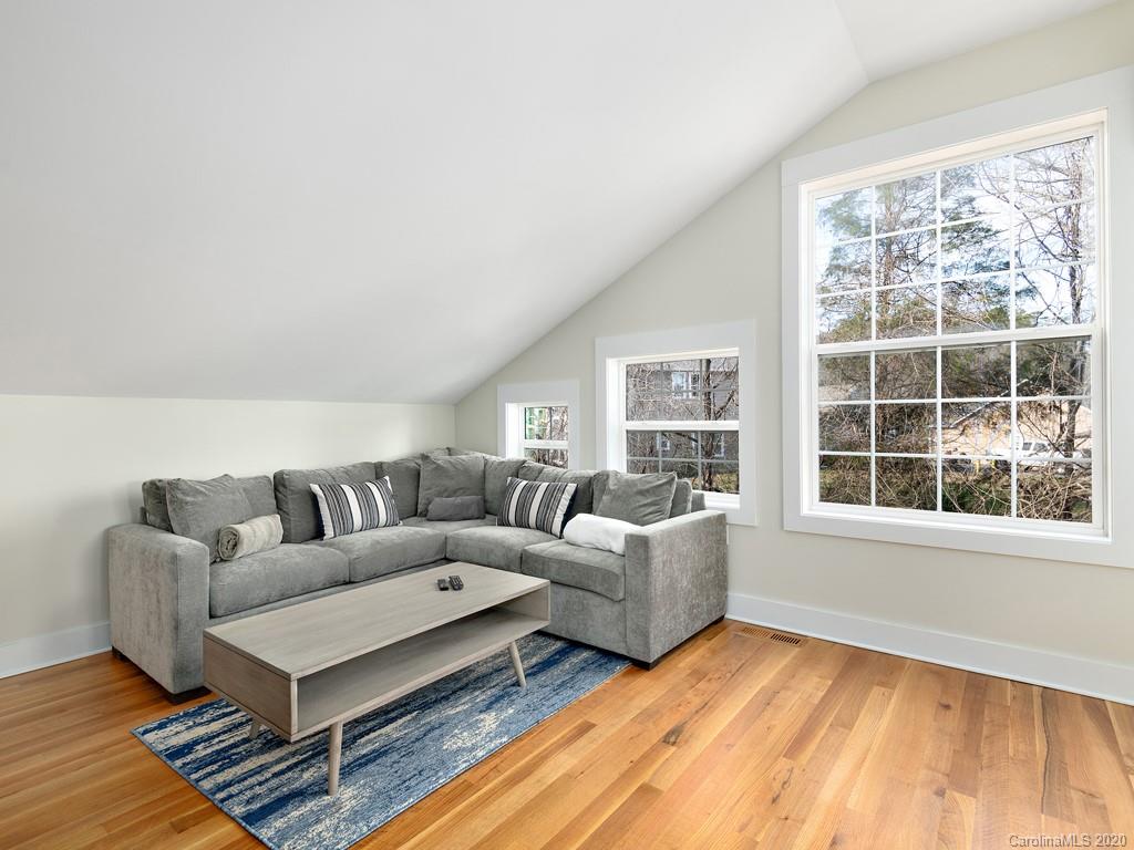 119 Lakeshore Drive Weaverville NC 28787
