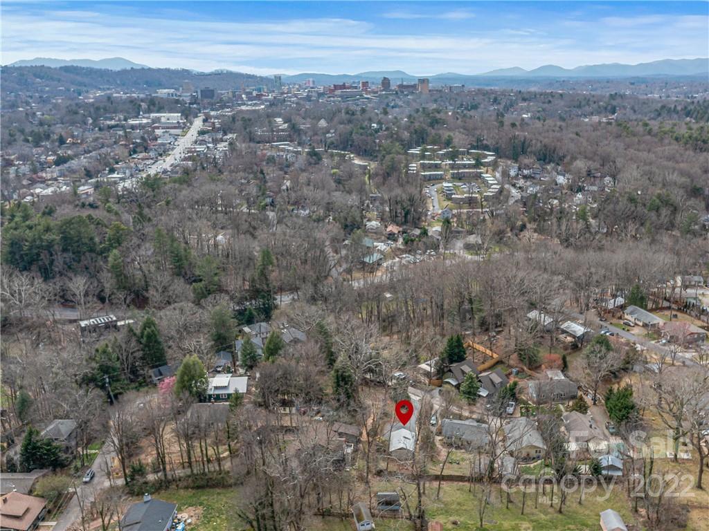 33 Dayton Road Asheville NC 28804