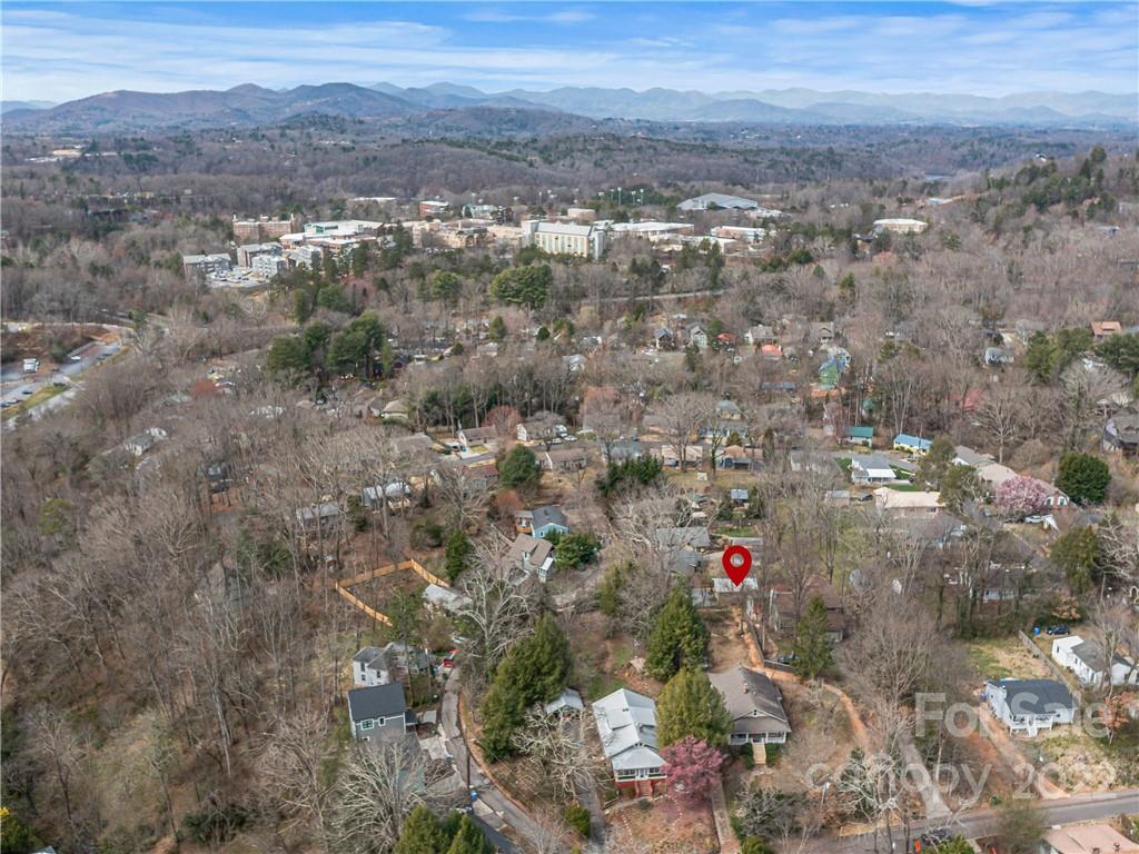 33 Dayton Road Asheville NC 28804
