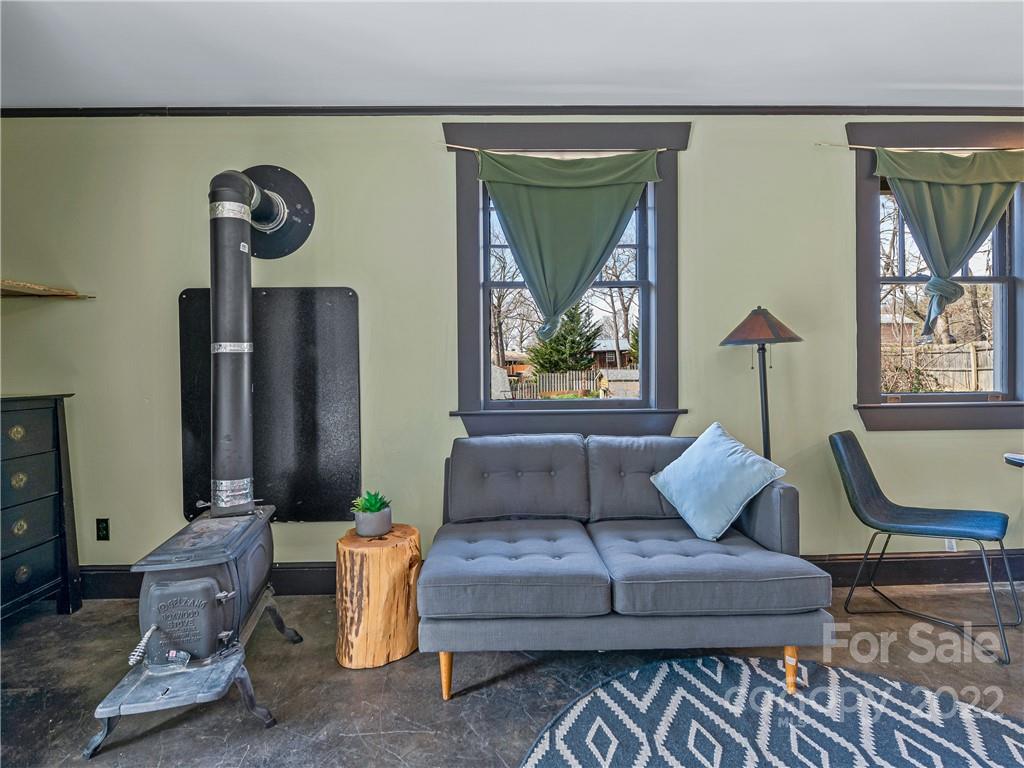 33 Dayton Road Asheville NC 28804
