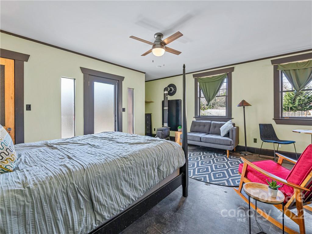 33 Dayton Road Asheville NC 28804