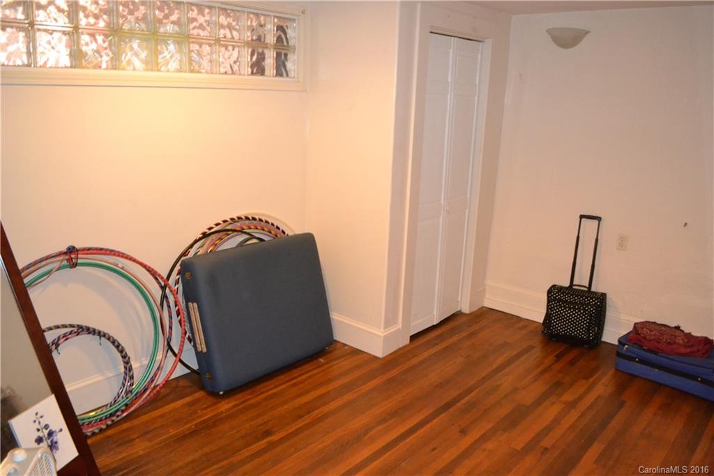 37 E Chestnut Street Asheville NC 28801