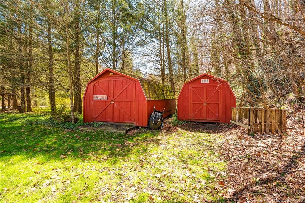 11 Snowbird Lane Burnsville NC 28714