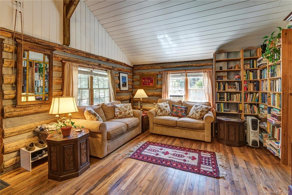 11 Snowbird Lane Burnsville NC 28714