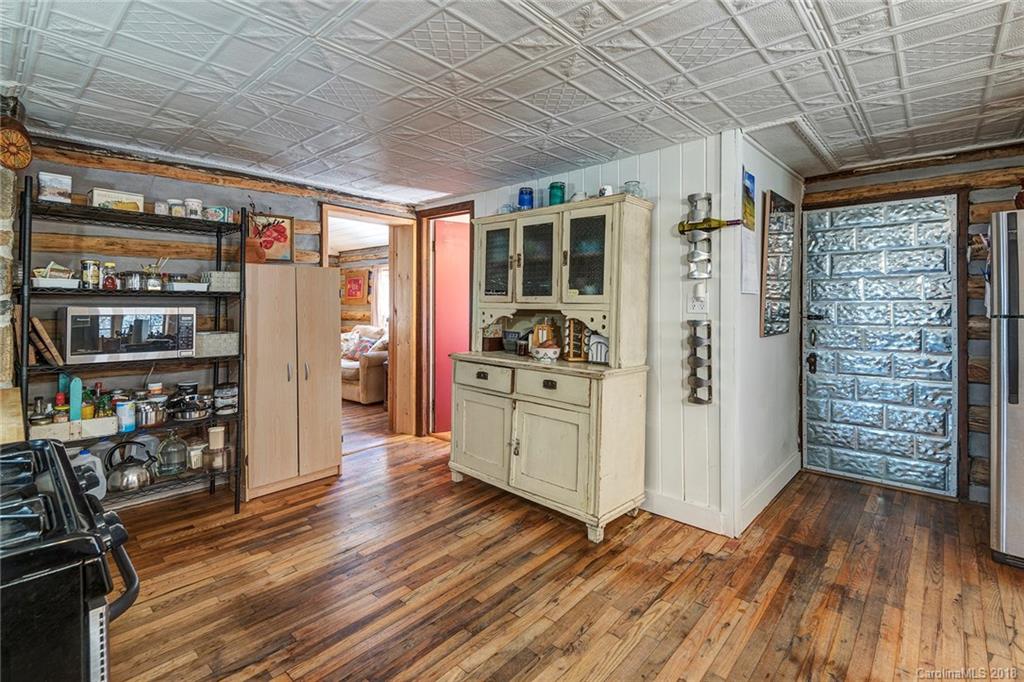 11 Snowbird Lane Burnsville NC 28714