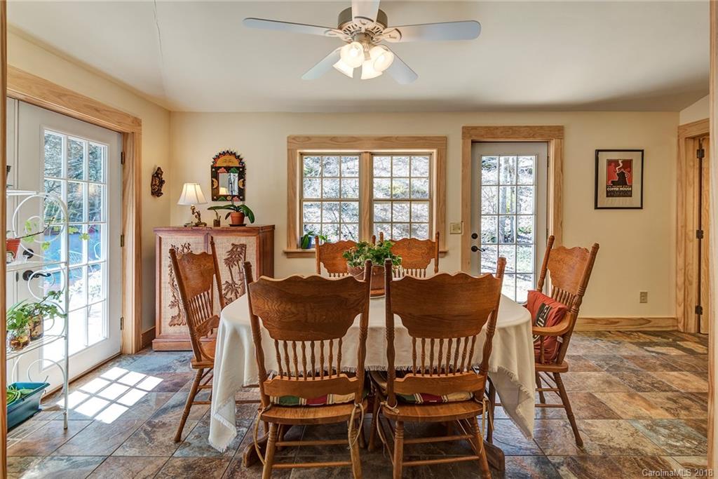 11 Snowbird Lane Burnsville NC 28714