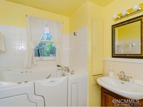 159 New Haw Creek Road Asheville NC 28805