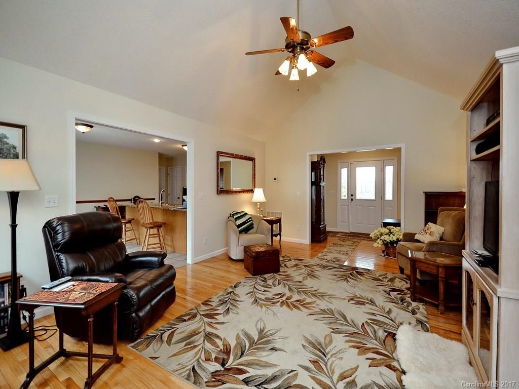 4 Sage Drive Weaverville NC 28787