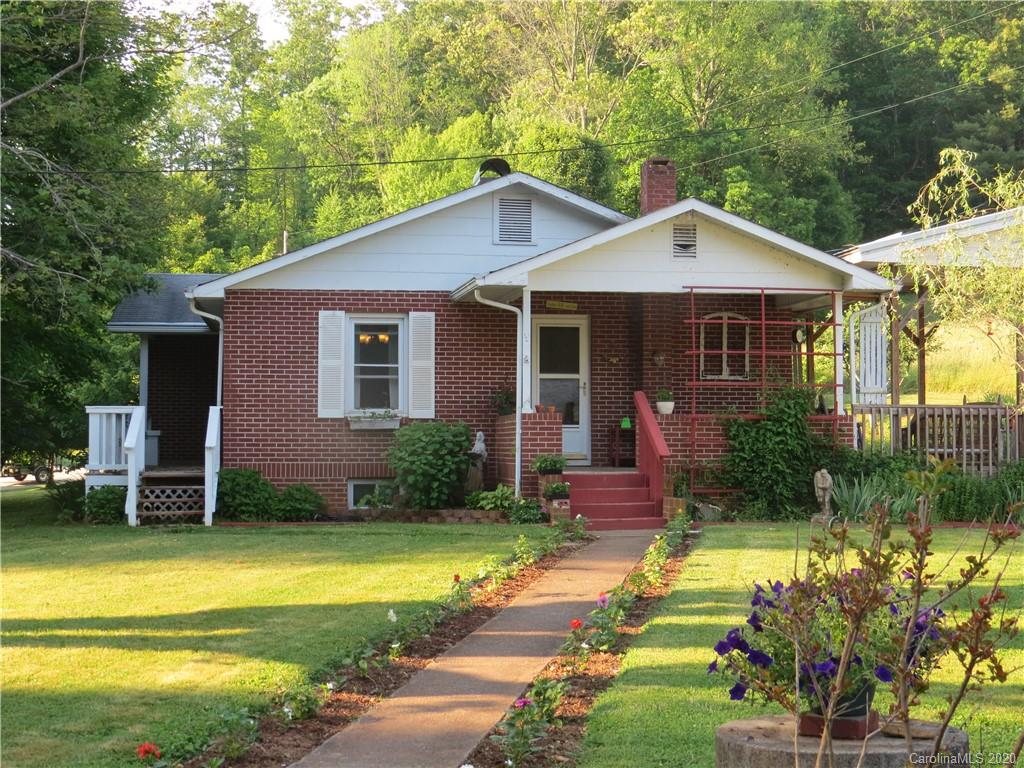 361 Phipps Creek Road Burnsville NC 28714