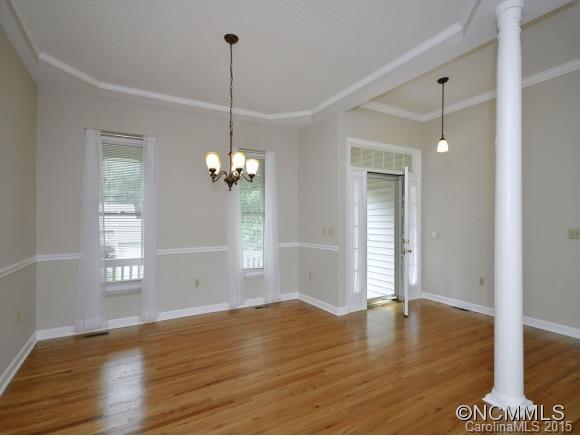 6 Oak Hollow Drive Asheville NC 28805