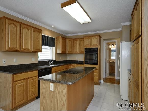 6 Oak Hollow Drive Asheville NC 28805