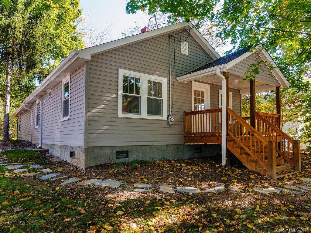 397 Deaverview Road Asheville NC 28806