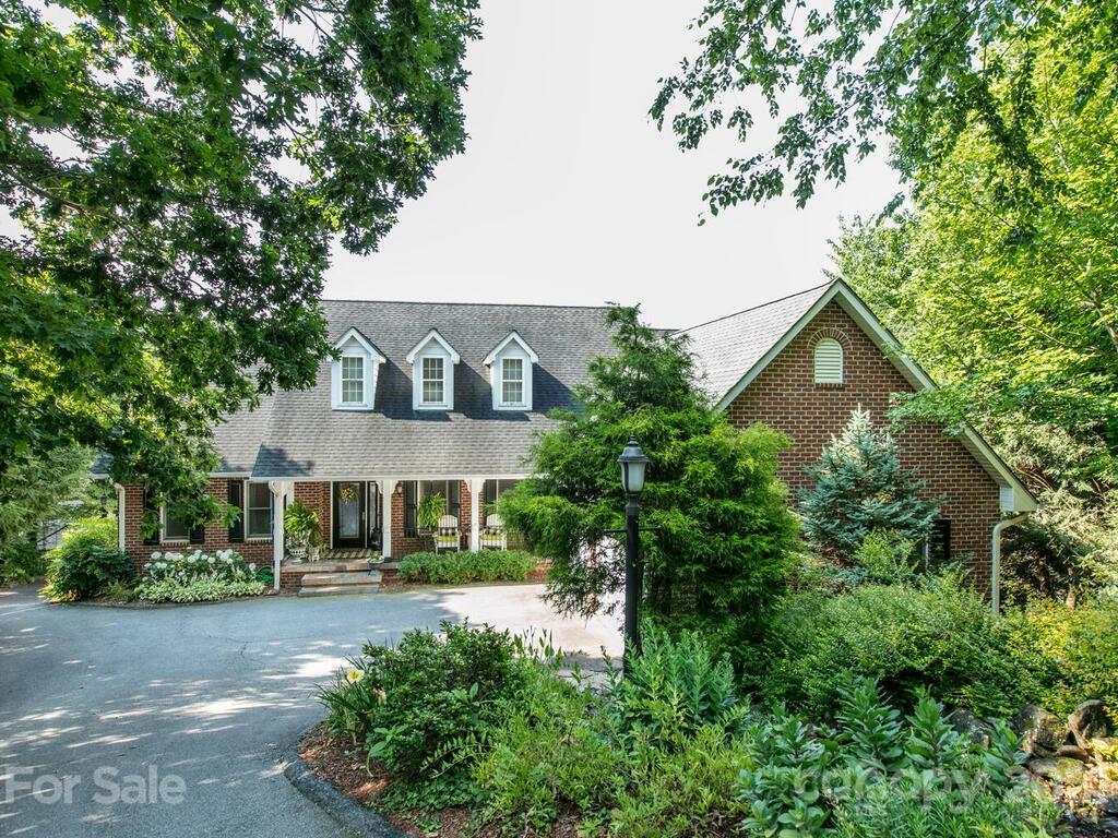 50 Hillcrest Drive Weaverville NC 28787