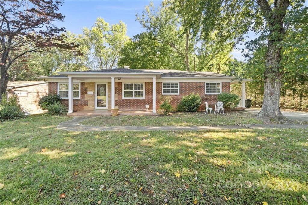 38 17th Avenue Court NW Hickory NC 28601