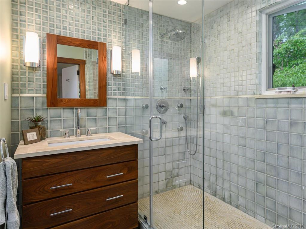 10 Pine Tree Road Asheville NC 28804
