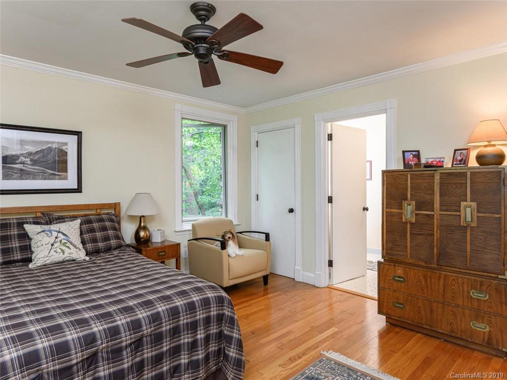 10 Pine Tree Road Asheville NC 28804
