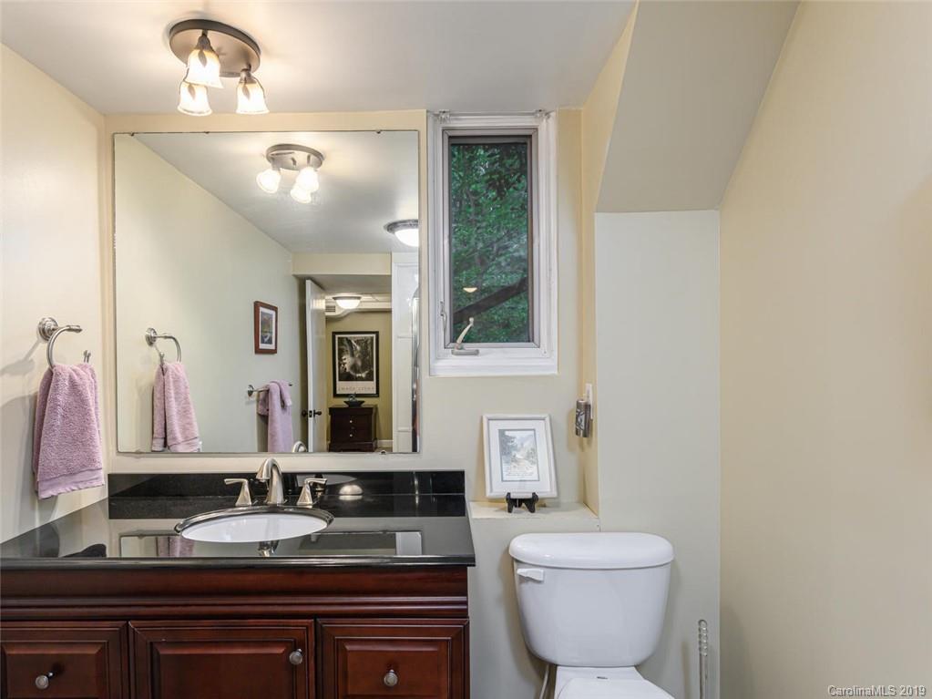 10 Pine Tree Road Asheville NC 28804