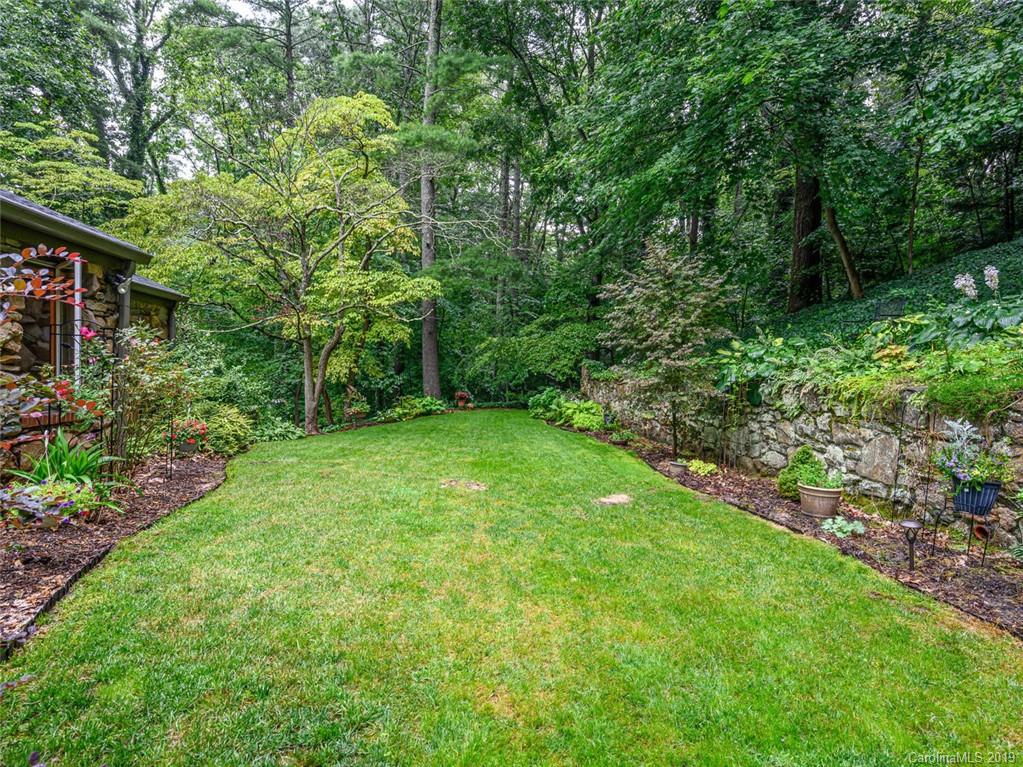 10 Pine Tree Road Asheville NC 28804