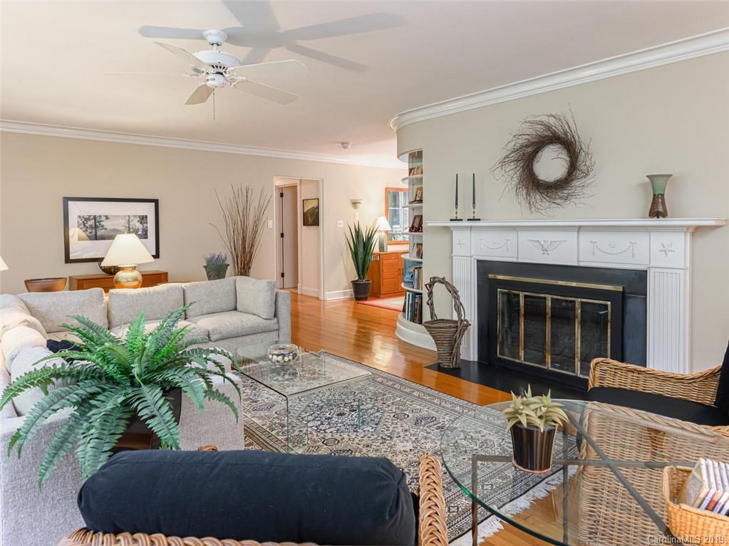 10 Pine Tree Road Asheville NC 28804