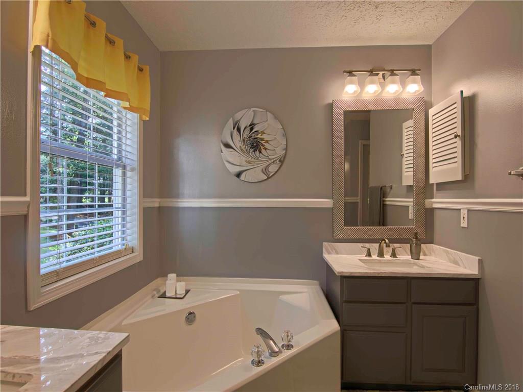 4 Dorman Drive Weaverville NC 28787