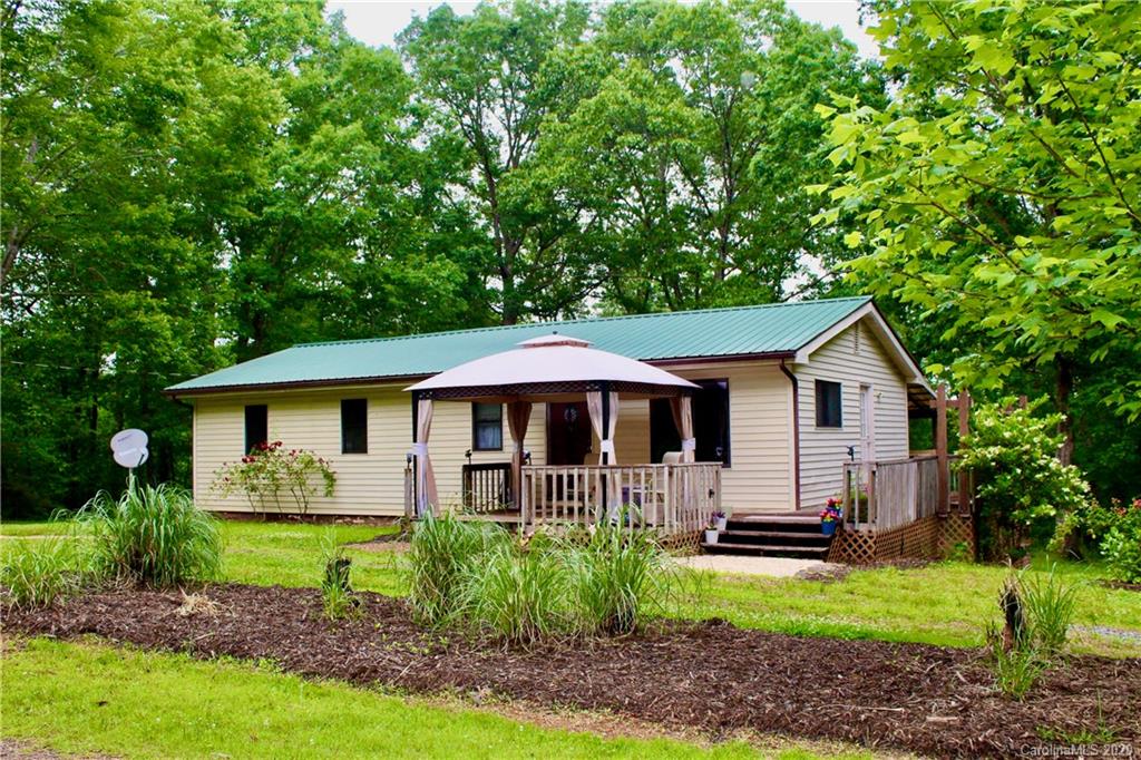 118 Cedar Tree Lane Mill Spring NC 28756