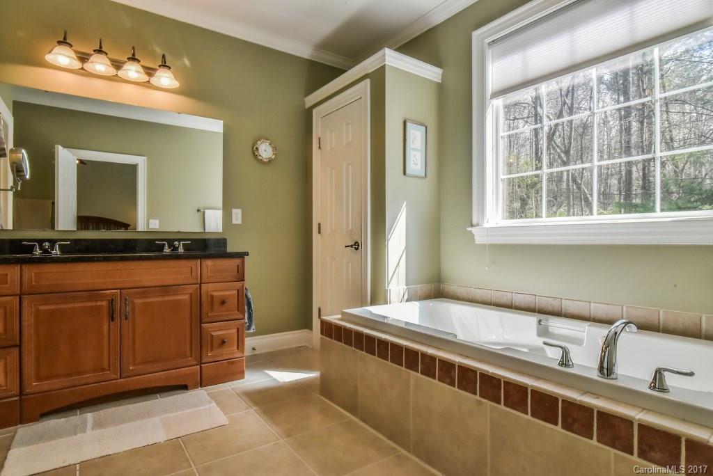 101 Hillside Drive Swannanoa NC 28778