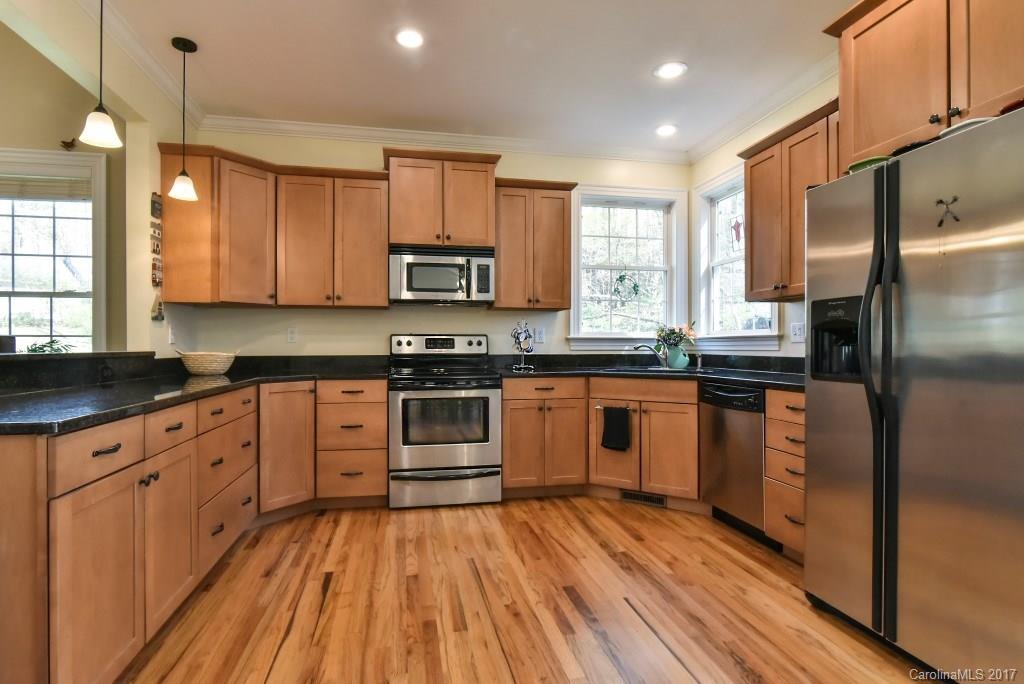 101 Hillside Drive Swannanoa NC 28778