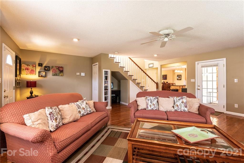 4155 Forest Point Drive Hickory NC 28602