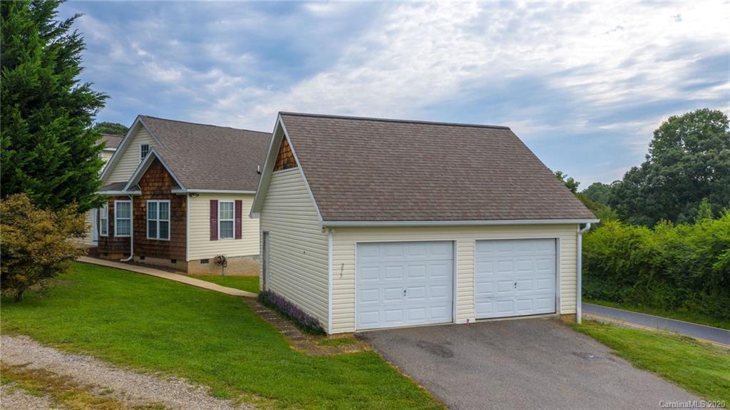 273 Morgan Road Candler NC 28715