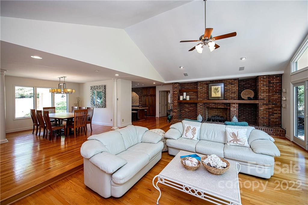 7157 Signer Road Charlotte NC 28278