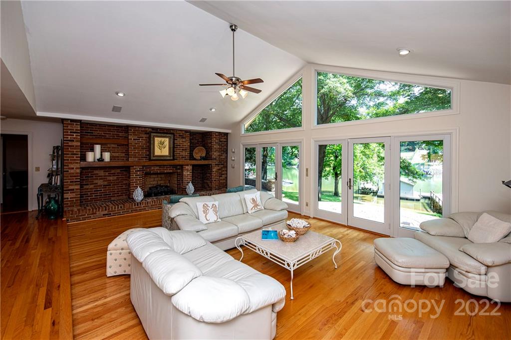 7157 Signer Road Charlotte NC 28278