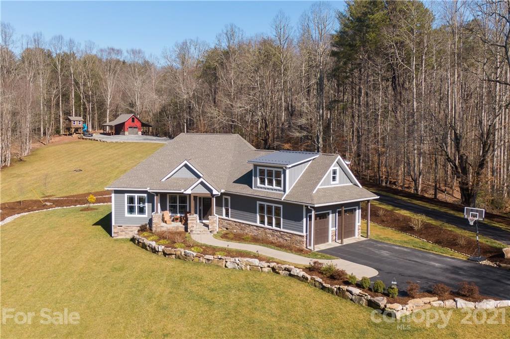 2124 Brannon Road Horse Shoe NC 28742