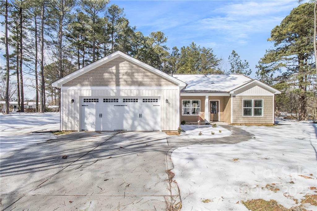 5227 Burris Road Denver NC 28037