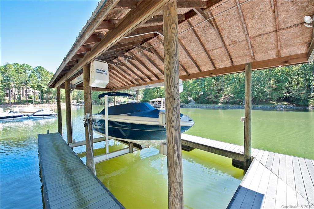 229 Bullfinch Road Mooresville NC 28117