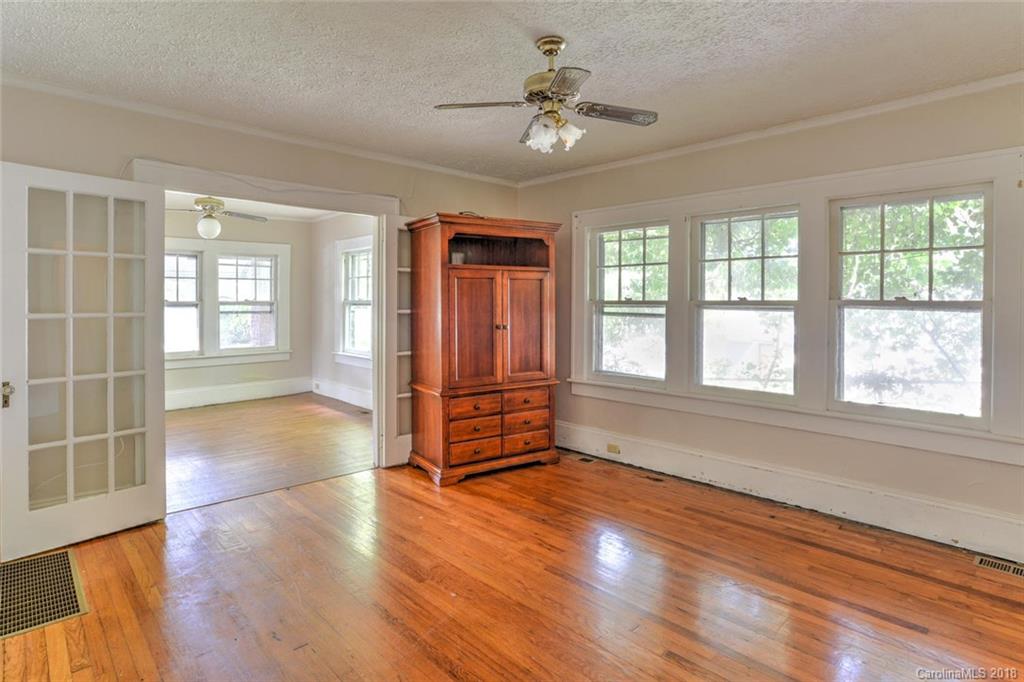 115 Spears Avenue Asheville NC 28801