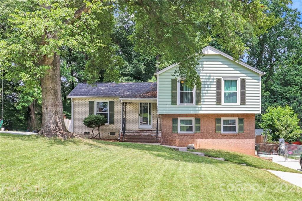 3420 Sargeant Drive Charlotte NC 28217