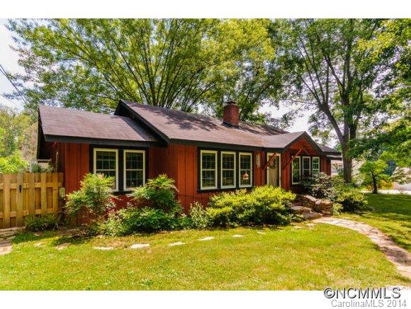 34 Queen Road Candler NC 28715