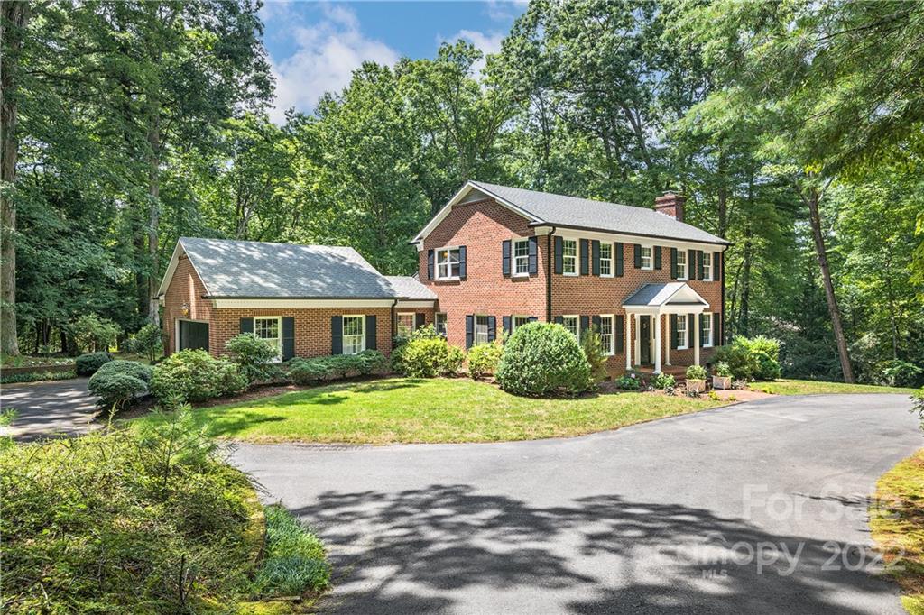 11 Stuyvesant Crescent Asheville NC 28803