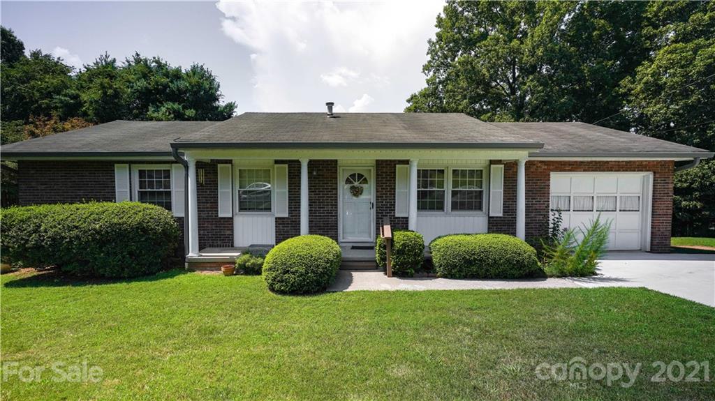 34 Fieldcrest Road Arden NC 28704