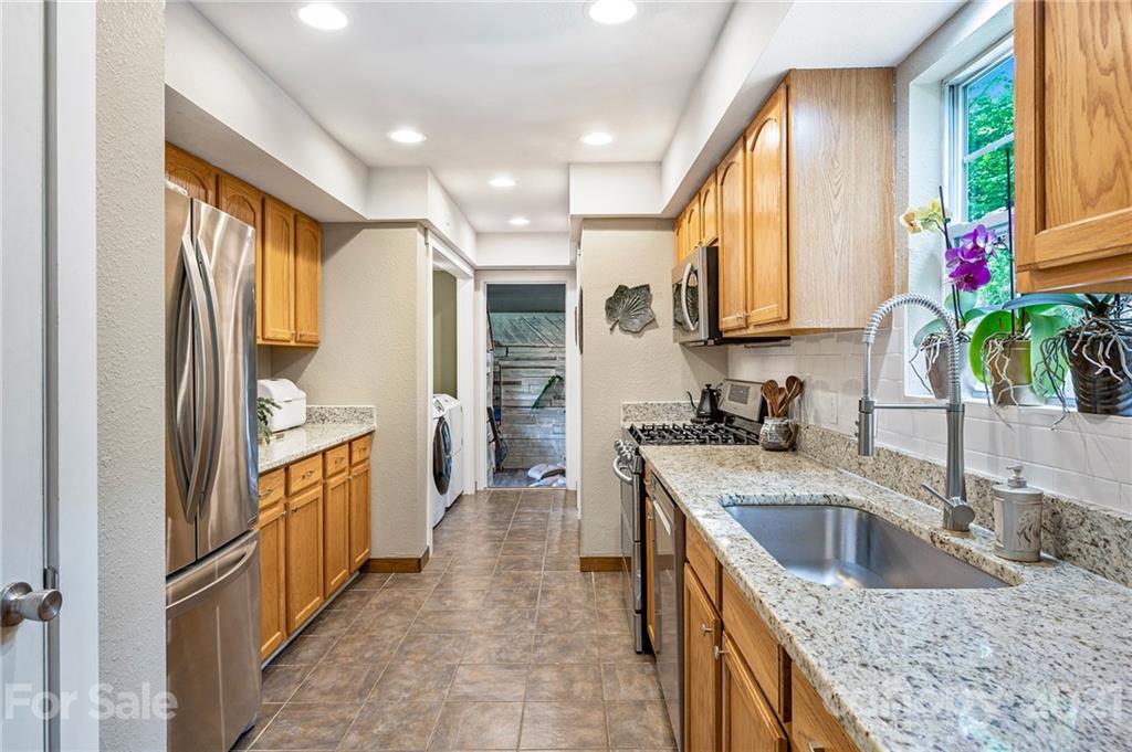 50 Hamburg Drive Weaverville NC 28787