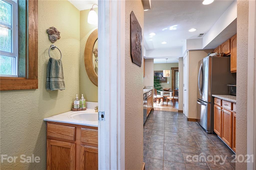 50 Hamburg Drive Weaverville NC 28787