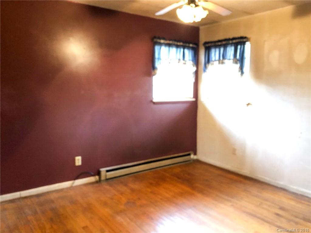 75 Wamboldt Avenue Asheville NC 28806