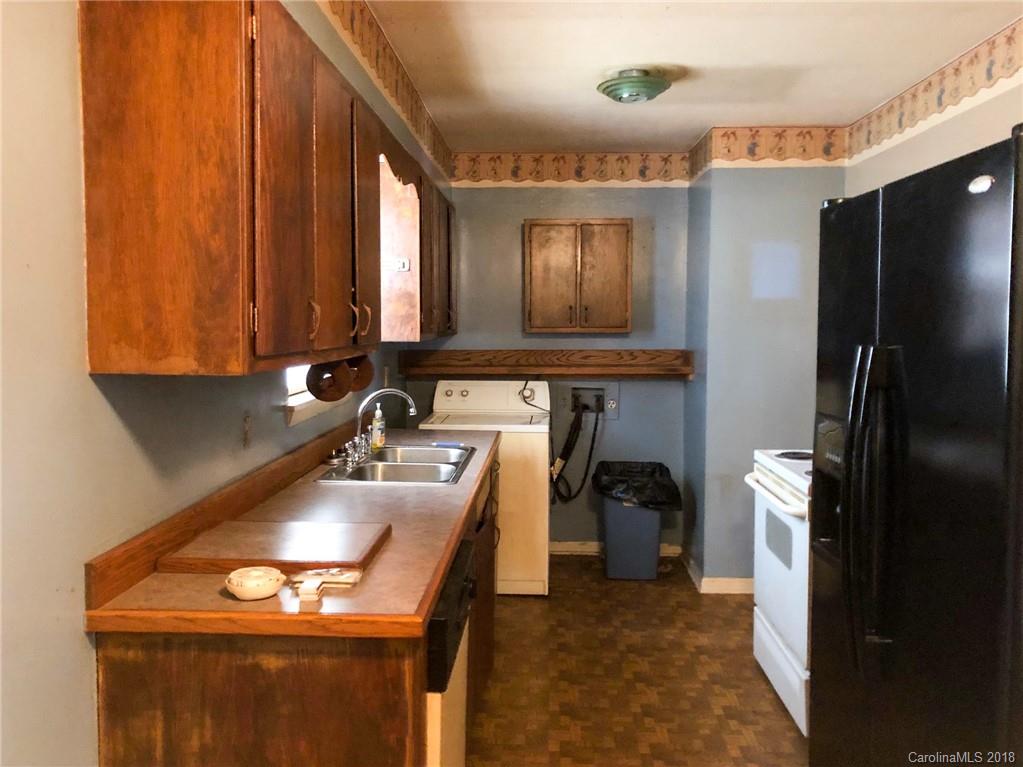 75 Wamboldt Avenue Asheville NC 28806